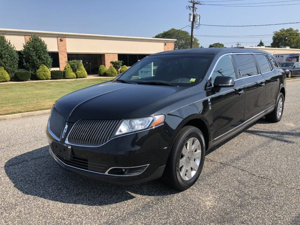 2014 LINCOLN MKT S&S USED SIX DOOR FUNERAL LIMOUSINE - Specialty Hearse