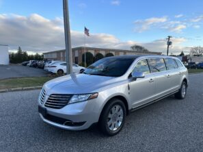 2018 LINCOLN FEDERAL SIX DOOR FUNERAL LIMOUSINE