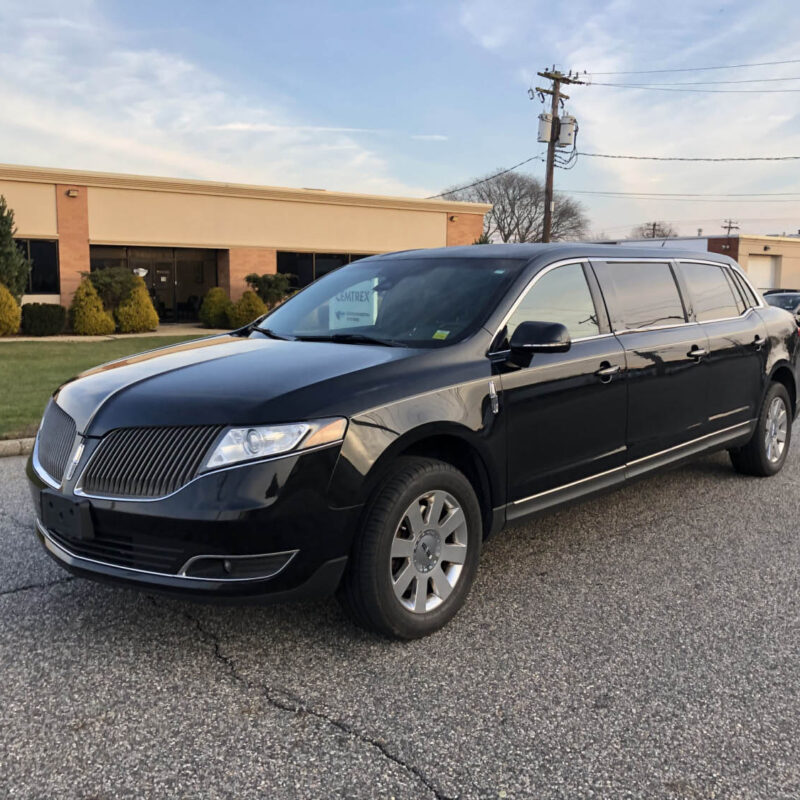 LINCOLN MKT TRUNK FUNERAL LIMOUSINE