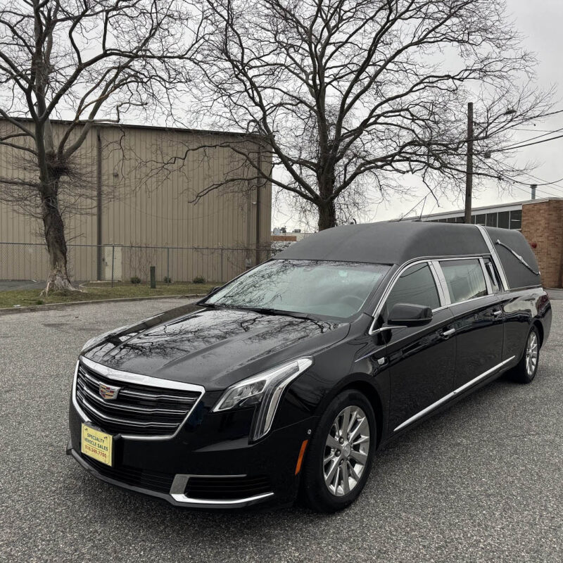CADILLAC FEDERAL HERITAGE FUNERAL COACH