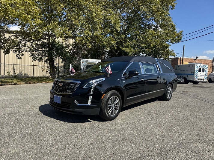 CADILLAC FEDERAL HERITAGE FUNERAL COACH