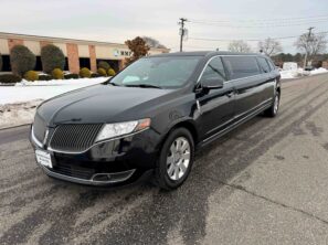 2014 LINCOLN EXECUTIVE 70” VIP LIMOUSINE