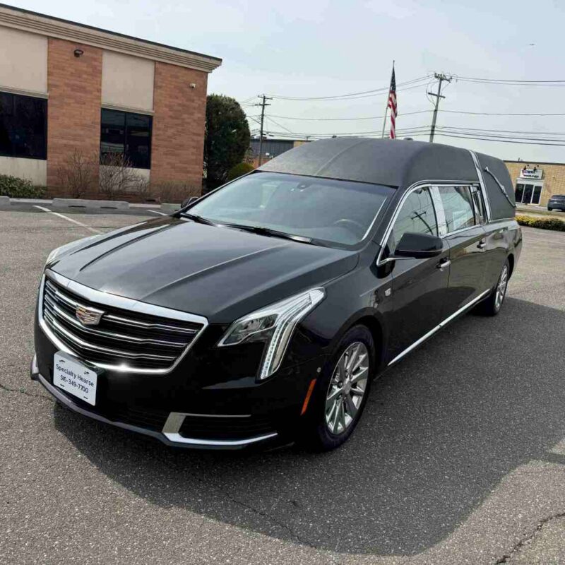 CADILLAC FEDERAL HERITAGE FUNERAL COACH
